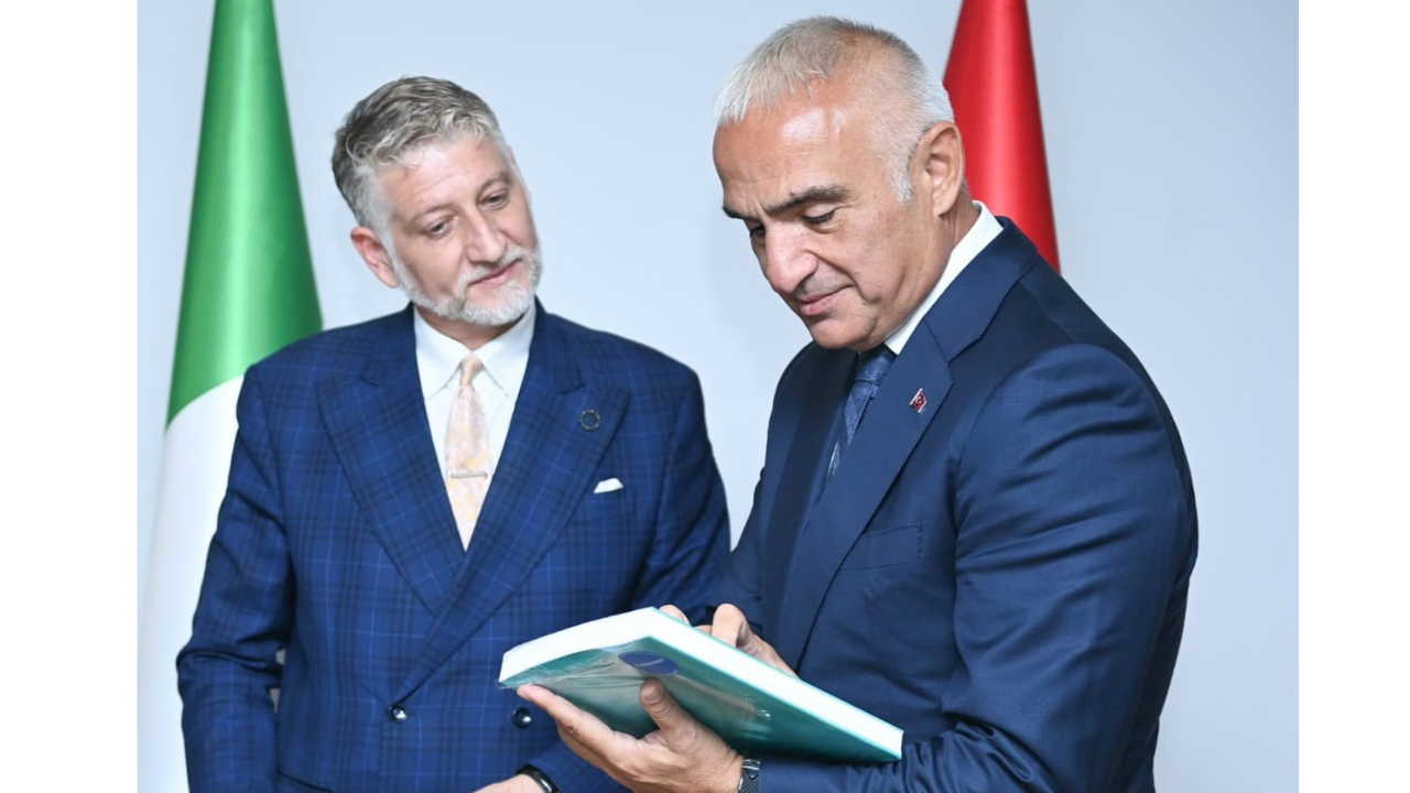 Bakan Ersoy Italyan Mevkidaşı (1)