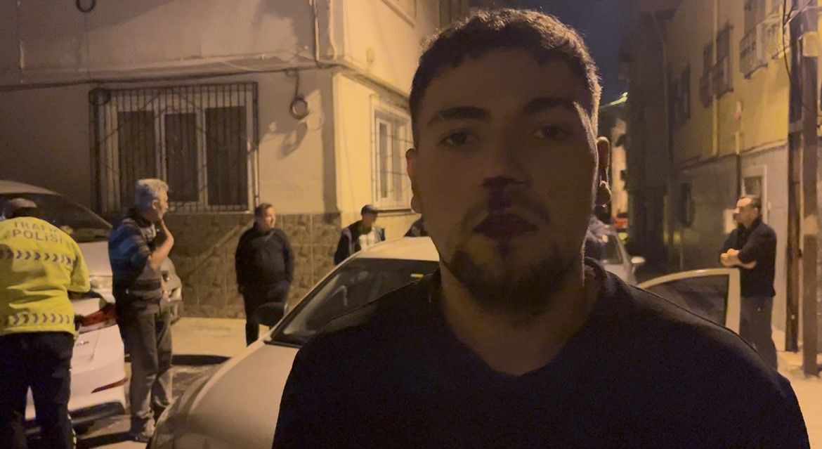 Bursa’da Önce Otomobille Kovaladı, Kaza Yaptırdı... Kaldırım Taşıyla Peşine Düştü (4)