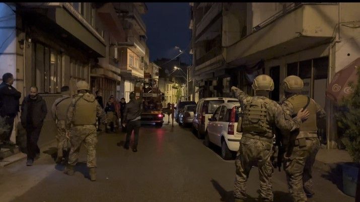 Bursa'da Rehine Krizi Annesini Rehin Aldı, Özel Harekat Devreye Girdi (1)