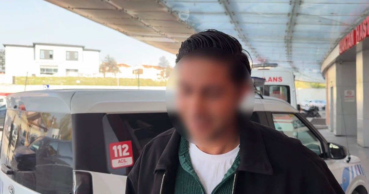 Kpss'ye Geç Kaldı, Gazeteciye Saldırdı! Gözaltına Alınınca Kameralara Güldü (2)