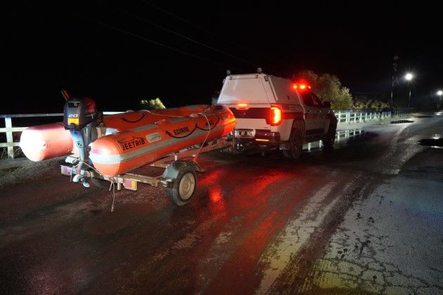 Meriç Nehri'nde Göçmen Faciası 1 Çocuk Hayatını Kaybetti, 2 Çocuk Aranıyor (3)