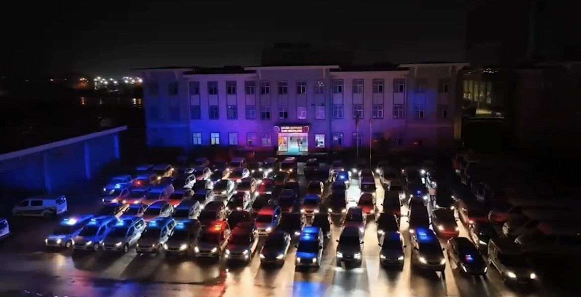 Sosyal Medyadan Örgüte Davet! Bursa'da 29 Adrese Baskın Yapıldı 25 Gözaltı (6)
