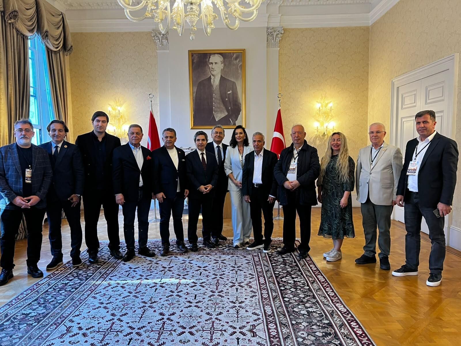 KGK, Londra’da dostluk rüzgarı estirdi